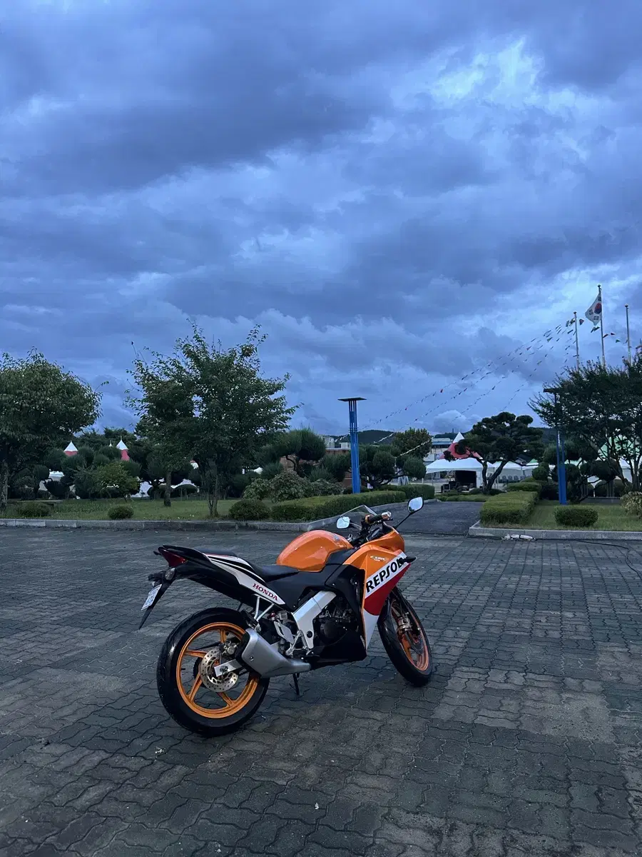 cbr125 순정 머플러 판매